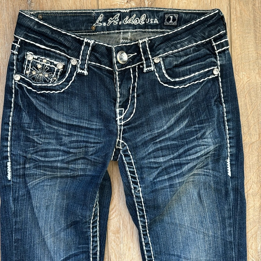 LA Idol low-rise boot cut jeans size 1